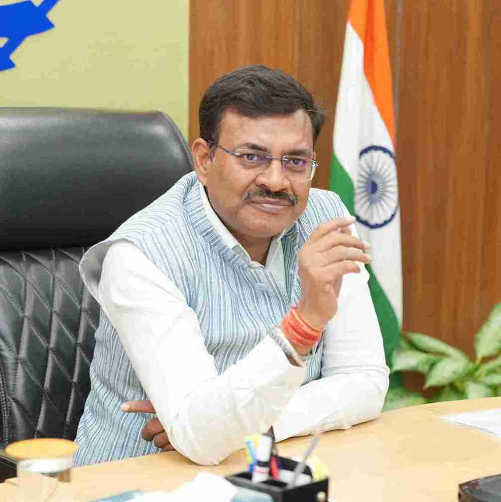 01 मई, 2025 से विभागों में अनिवार्य रूप से बायोमैट्रिक उपस्थिति सुनिश्चित करें अधिकारी: मुख्य सचिव