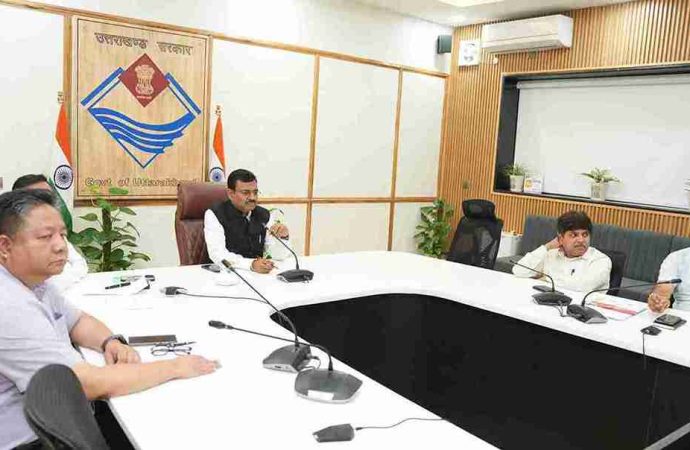 विश्व पर्यावरण दिवस को लेकर मुख्य सचिव ने की समीक्षा बैठक, प्लास्टिक प्रदूषण खत्म करने पर रहेगा फोकस