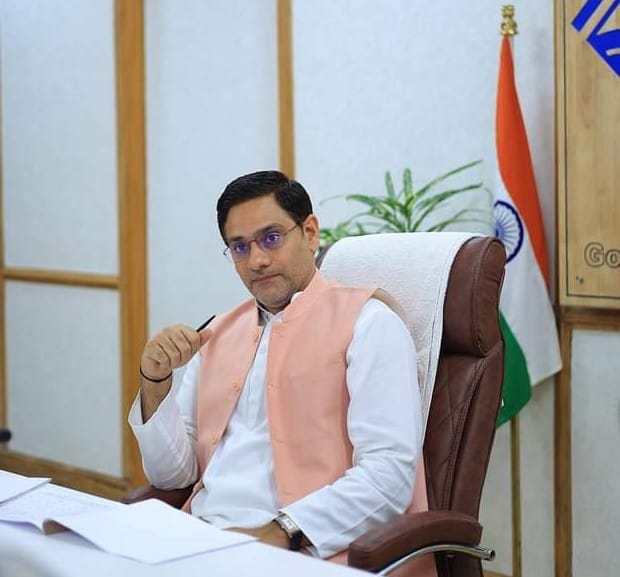 केदारनाथ यात्रा: गौरीकुंड से 311 स्वस्थ घोड़ा-खच्चर किए गए रवाना