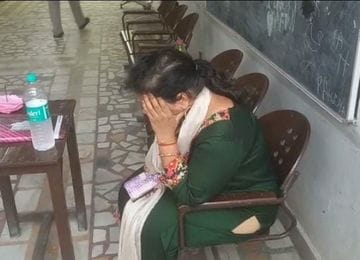 शिक्षिका से स्कूल में छेड़छाड़, लिपिक पर मुकदमा दर्ज