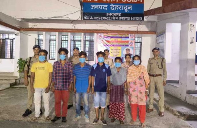 देहरादून में 5 बांग्लादेशी व 1 महिला गिरफ्तार, 4 नाबालिग पुलिस संरक्षण में