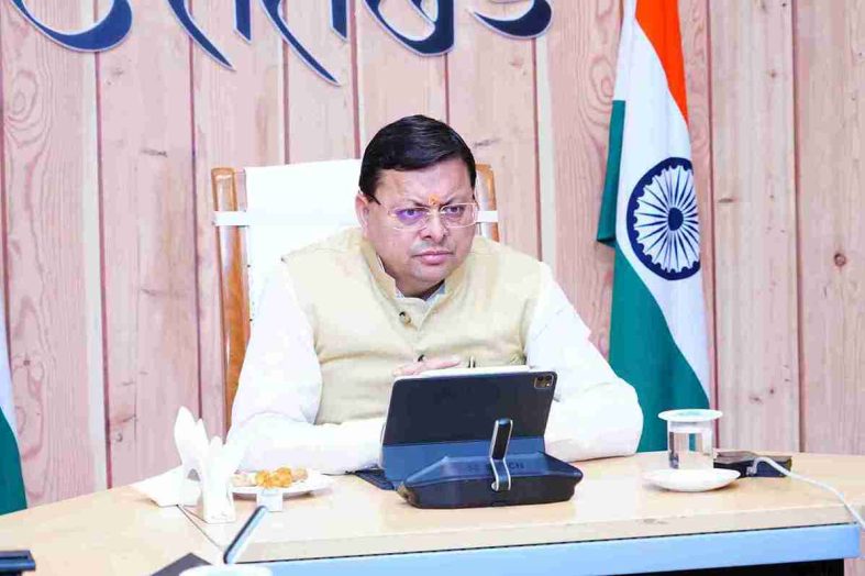 आधार कार्ड और अन्य सरकारी दस्तावेज बनाते समय उनका सही प्रकार से सत्यापन किया जाए।