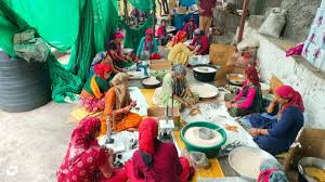 केदारनाथ यात्रा से महिला समूहों को मिल रहा कारोबार