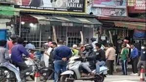 सड़क हादसों और जाम की वजह बनीं शराब की चार दुकानें होंगी शिफ्ट, डीएम ने दिए आदेश