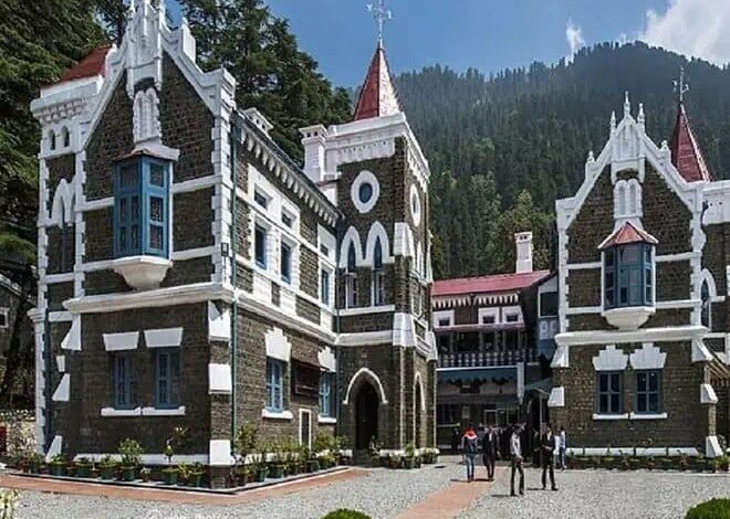 नैनीताल: नाबालिग से दुष्कर्म के आरोपी के बेटे को मिली प्रशासनिक राहत, ट्रांसफर आदेश से हटाई गई प्रतिकूल टिप्पणी