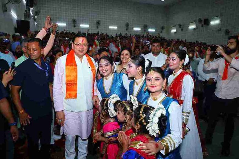 मुख्यमंत्री धामी ने युवा कार्यकर्ता सम्मेलन में की घोषणाएं, ऋषिकुल में बनेगा मदन मोहन मालवीय राज्य शोध संस्थान
