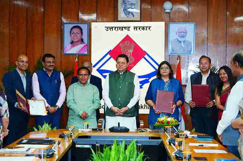 मुख्यमंत्री धामी की उपस्थिति में सचिवालय में किये गये तीन महत्वपूर्ण समझौते।