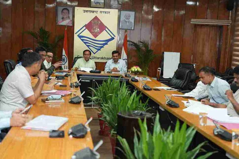 चिकित्सालयों के सुदृढ़ीकरण का खाका तैयार करने के निर्देश