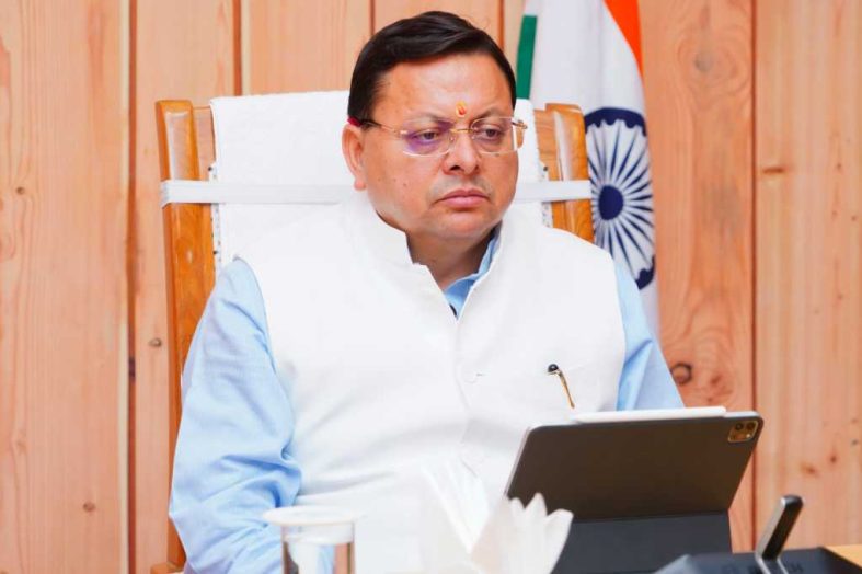 हेलीकॉप्टर संचालन को लेकर सीएम पुष्कर सिंह धामी के सख्त निर्देश – राज्य में बनेगी सख्त एसओपी