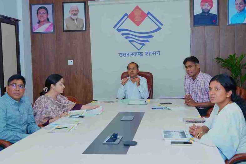 सचिव शैलेश बगौली ने सतर्कता अधिष्ठान की समीक्षा की, लंबित प्रकरणों के त्वरित निस्तारण और नवाचार के दिए निर्देश