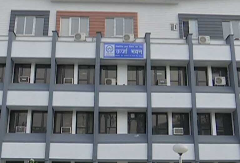Big breaking :-देहरादून में बिना जमीन रिकॉर्ड के बांट दिए बिजली कनेक्शन, 300 मामलों में सामने आया फर्जीवाड़ा