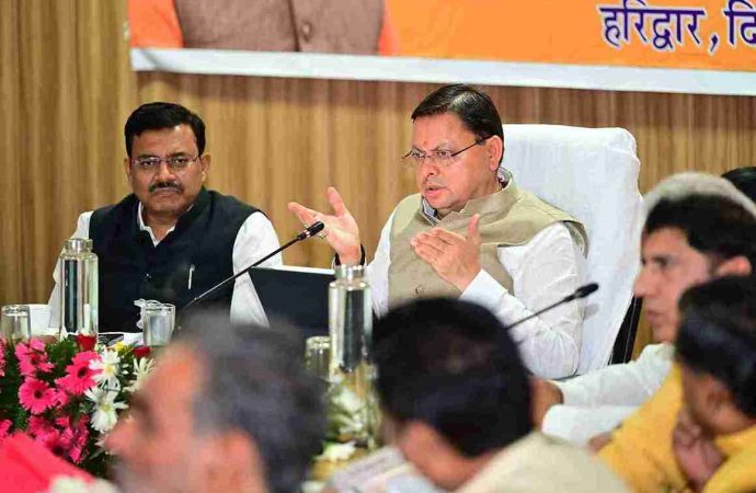 मुख्यमंत्री ने उच्चाधिकारियों के साथ की कांवड़ मेला-2025 की तैयारियों की समीक्षा।