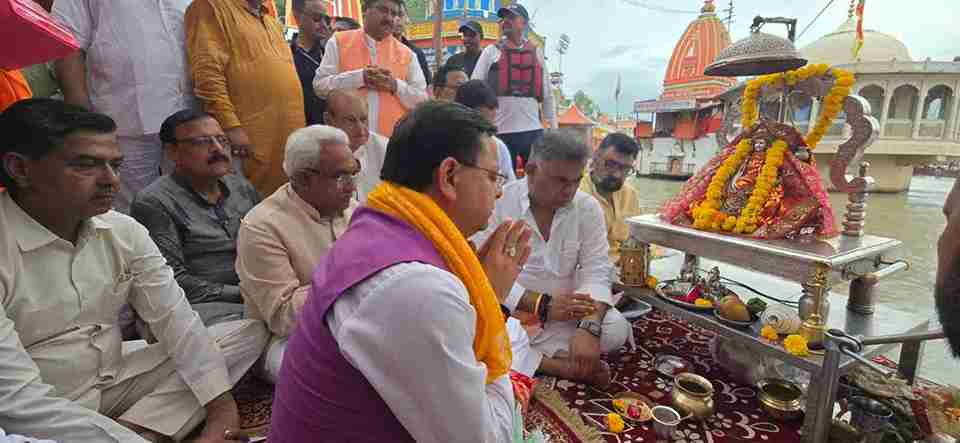 सीएम ने की सभी नदियों का ‘मां’ के समान आदर करने की अपील