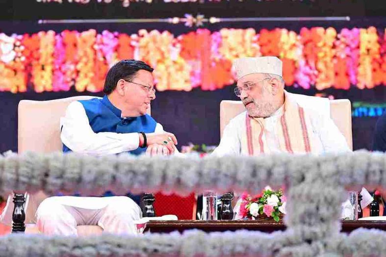 सोशल मीडिया पर भी मना निवेश का उत्सव