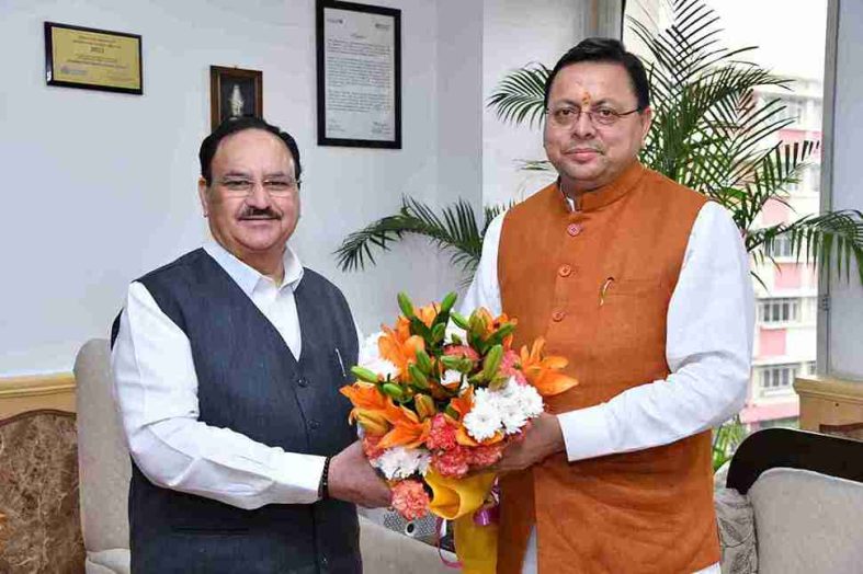 सीएम धामी ने केन्द्रीय स्वास्थ्य मंत्री जेपी नड्डा से भेंट की, एयर एम्बुलेंस विस्तार व आयुष्मान योगदान वृद्धि का अनुरोध