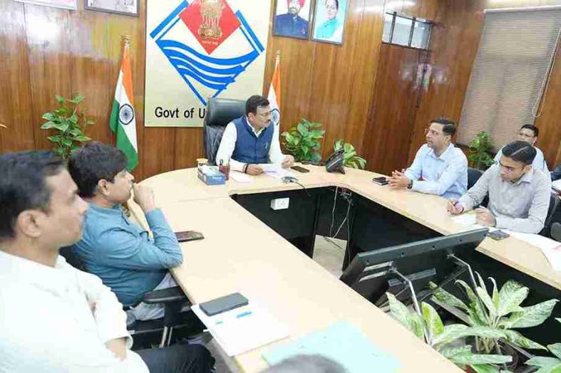 देहरादून मोबिलिटी प्लान: 10 जगहों के सुधारीकरण कार्य में तेजी के निर्देश, नई पार्किंग साइट्स भी होंगी विकसित