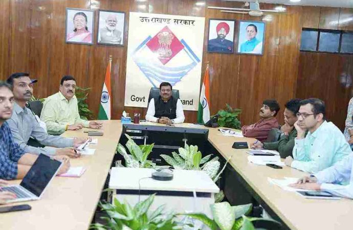 मुख्य सचिव की अध्यक्षता में EV पॉलिसी-2025 का ड्राफ्ट पेश, ग्रीन परिवहन को बढ़ावा देने के लिए बेहतर इंसेंटिव्स के निर्देश
