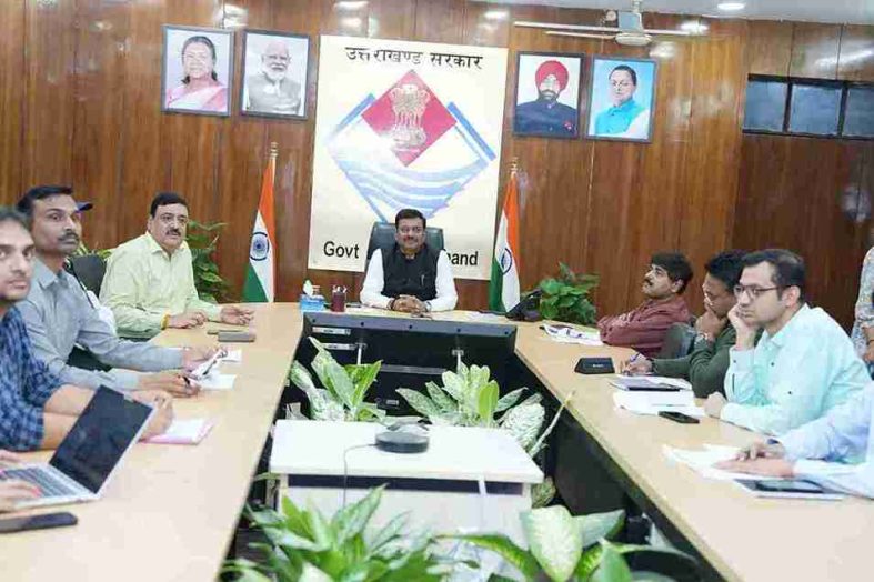 मुख्य सचिव की अध्यक्षता में EV पॉलिसी-2025 का ड्राफ्ट पेश, ग्रीन परिवहन को बढ़ावा देने के लिए बेहतर इंसेंटिव्स के निर्देश