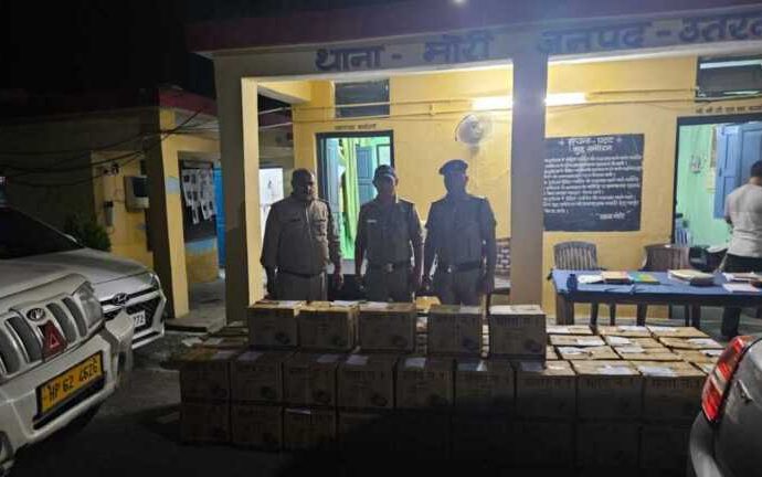 उत्तरकाशी पंचायत चुनाव: मोरी पुलिस ने बॉर्डर से 85 पेटी अवैध देशी शराब पकड़ी