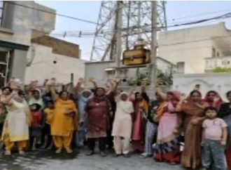 फ्रंटफुट पर जिला प्रशासन, दर्जनों मोबाईल टावर सील, एक बाद एक बड़े एक्शन