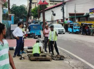24×7 एक्टिव है डीएम की क्यूआरटी; जलभराव, सीवर चोक का त्वरित निदान, जनमानस को राहत।