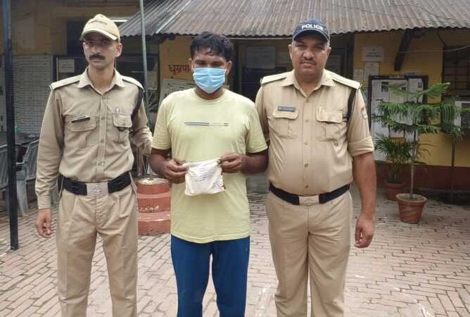 पश्चिमी उत्तर प्रदेश का नशा तस्कर आया दून पुलिस की गिरफ्त में