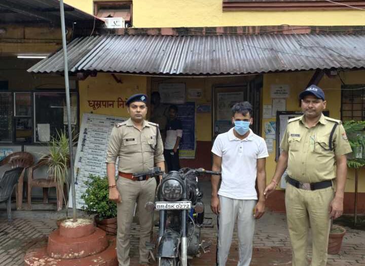 ऑनलाइन गेमिंग के शौक ने पहुंचाया सलाखों के पीछे