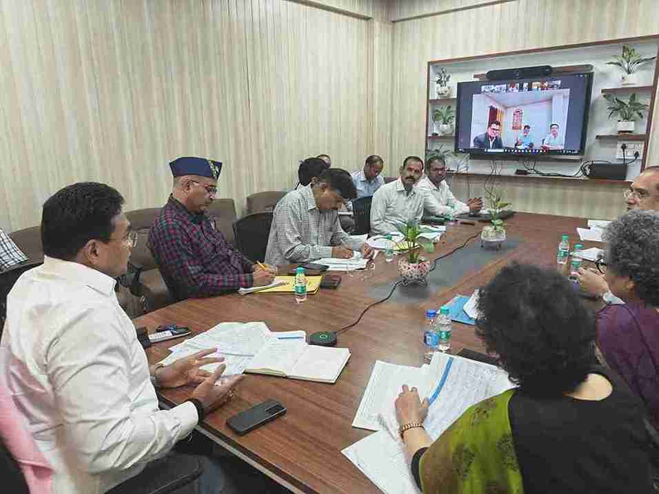 धामी सरकार का अल्टीमेटम : मरीजों की जिंदगी से नहीं होगा खिलवाड़, रेफर प्रक्रिया होगी जवाबदेह