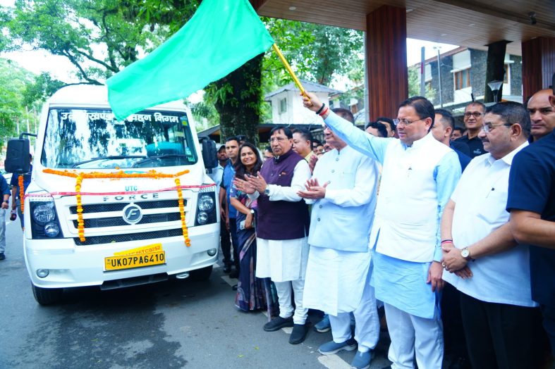 देहरादून-मसूरी और हल्द्वानी-नैनीताल रूट पर दौड़ेंगी 20 नई AC यूटीसी मिनी बसें: सीएम धामी ने किया फ्लैग ऑफ