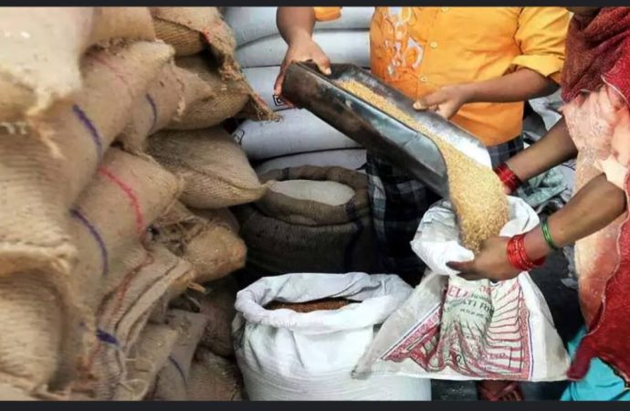 देहरादून में 17 नई सस्ता गल्ला दुकानें शुरू, 12 और के लिए टेंडर जारी