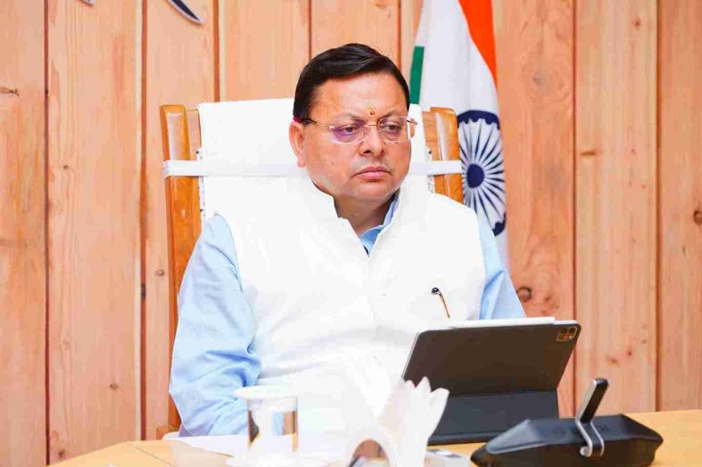 मुख्यमंत्री ने आपदा की दृष्टि से संवेदनशील क्षेत्रों में निर्माण रोकने के दिए निर्देश