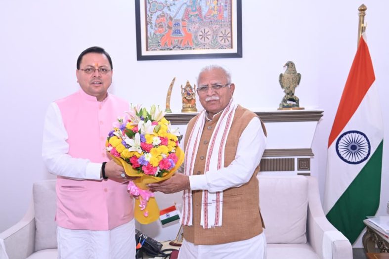 कुंभ 2027 की तैयारी: मुख्यमंत्री पुष्कर सिंह धामी ने केंद्रीय मंत्री मनोहर लाल खट्टर से की मुलाकात, बुनियादी ढांचे और आवास योजनाओं पर सहयोग का अनुरोध