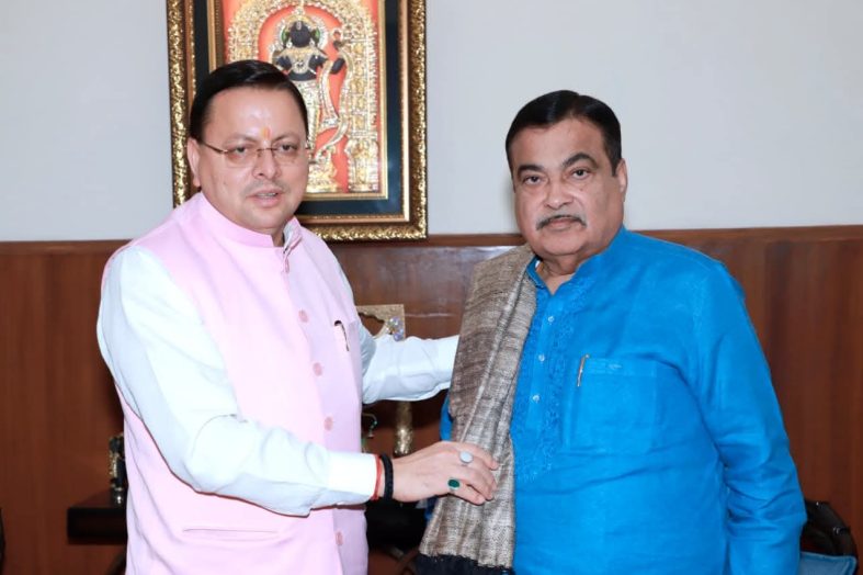 अतिवृष्टि से क्षतिग्रस्त सड़कों व पुलों की मरम्मत हेतु मुख्यमंत्री धामी ने नितिन गडकरी से मांगा केंद्रीय सहयोग