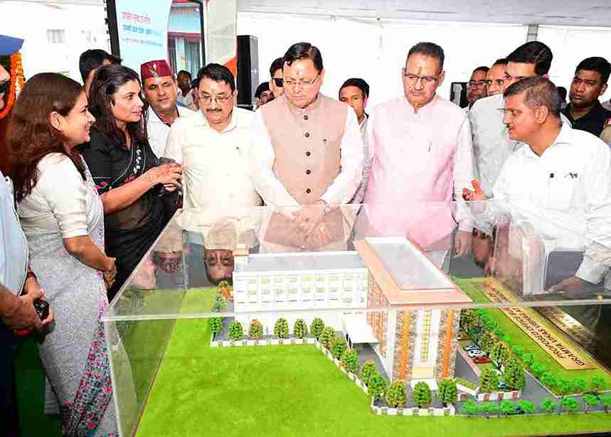 देहरादून में ₹58.32 करोड़ लागत के ग्राम्य विकास भवन का शिलान्यास, सीएम धामी ने पौधारोपण किया