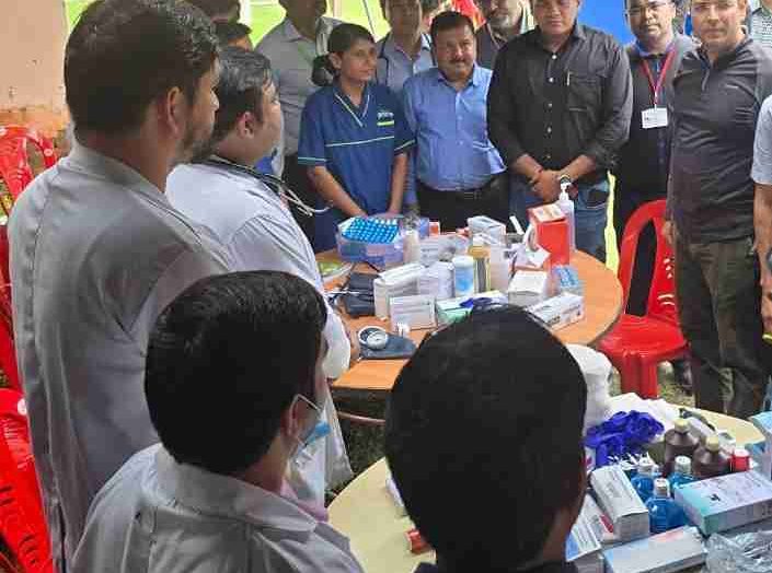 सीएम निर्देश पर स्वास्थ्य सचिव का धराली दौरा, राहत-बचाव कार्यों का निरीक्षण