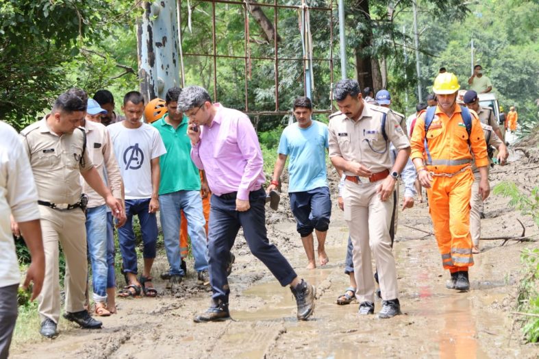 थराली में तेज़ी से जारी आपदा राहत व रेस्क्यू अभियान