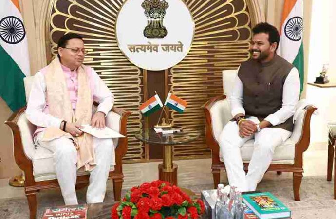 मुख्यमंत्री ने केंद्रीय नागरिक उड्डयन मंत्री से उत्तराखण्ड में हवाई सेवाओं के विस्तार पर की चर्चा