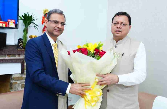 मुख्यमंत्री पुष्कर सिंह धामी से आरबीआई गवर्नर संजय मल्होत्रा ने की शिष्टाचार भेंट