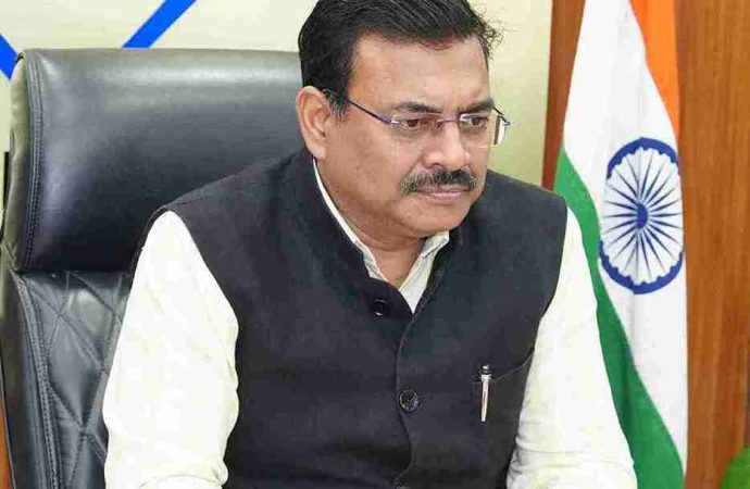 भूकम्प जोखिम कम करने पर फोकस: मुख्य सचिव ने ली UERAM बैठक