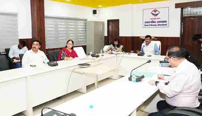 धारा 34 और 143 से सम्बन्धित वादों के निस्तारण के लिए चलाया जाए अभियानः अध्यक्ष राजस्व परिषद