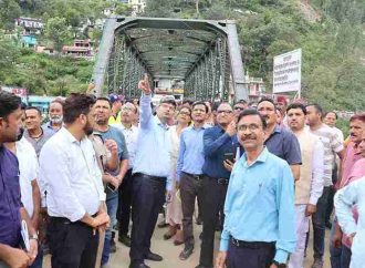 थराली में आपदा प्रभावित क्षेत्रों के लिए भारत सरकार की अंतरमंत्रालयीय टीम ने हवाई सर्वे कर किया विस्तृत सर्वेक्षण