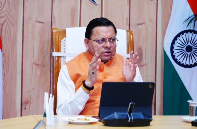 सीएम धामी ने निर्माण कार्यों में तेजी लाने के दिए निर्देश