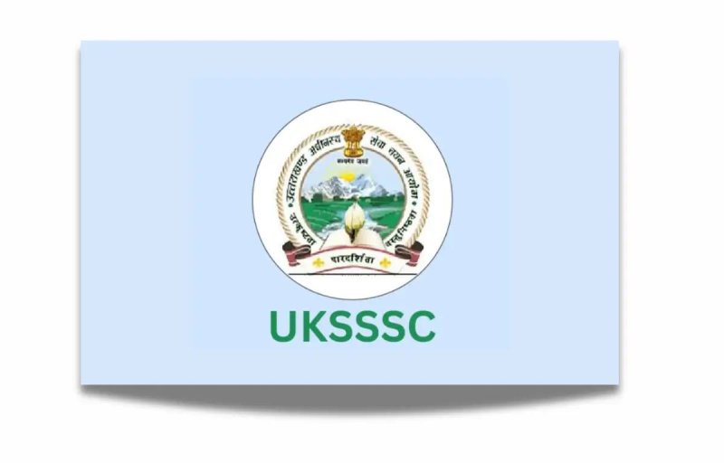 रुद्रप्रयाग में परीक्षार्थियों ने सौंपा ज्ञापन, स्नातक स्तरीय परीक्षा का परिणाम शीघ्र घोषित करने की मांग