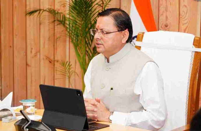 हल्द्वानी में खेल विश्वविद्यालय और लोहाघाट में महिला स्पोर्ट्स कॉलेज की कार्यवाही में तेजी लाई जाए।