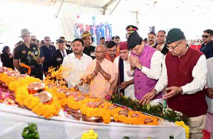 मुख्यमंत्री पुष्कर सिंह धामी ने लैंसडाउन में शहीद सम्मान समारोह मे किया प्रतिभाग