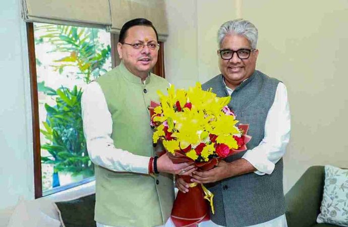 सीएम धामी ने उत्तराखंड की 7 जल विद्युत परियोजनाओं के लिए केंद्र से मांगा समर्थन