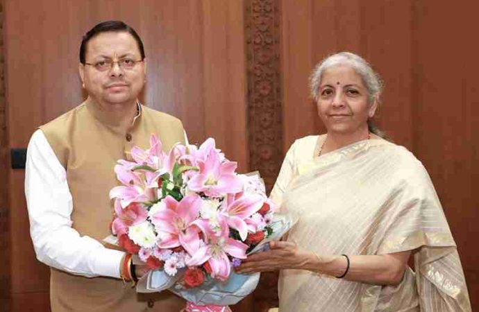 सीएम धामी ने नई दिल्ली में वित्त मंत्री निर्मला सीतारमण से की मुलाकात, राज्य से जुड़े विषयों पर हुई चर्चा