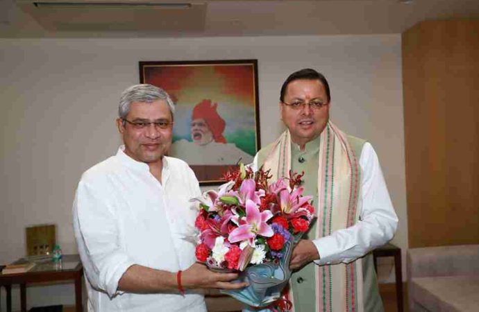 हरिद्वार-देहरादून रेलवे लाइन दोहरीकरण और स्टेशनों के विकास पर सीएम धामी की रेल मंत्री से चर्चा