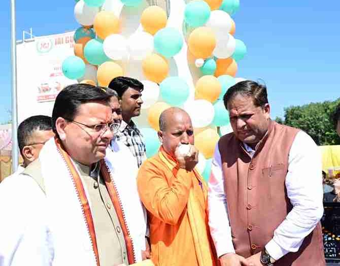 मुख्यमंत्री ने खटीमा में किया 215 फीट ऊँचे तिरंगे का लोकार्पण