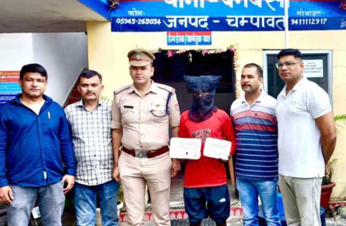 बनबसा में 25 लाख की स्मैक के साथ एक तस्कर गिरफ्तार, दो अन्य पर भी मुकदमा दर्ज